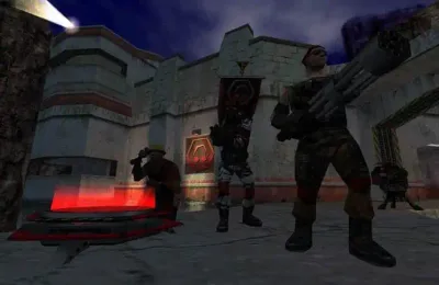 Team Fortress 2 public match screenshot with player outlines